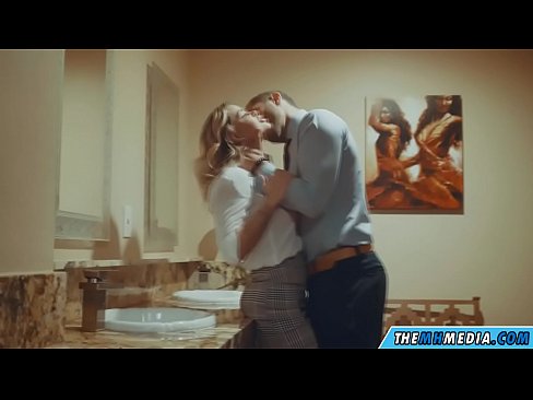 ❤️ Quand une blonde plantureuse vous séduit dans des toilettes publiques. ❤ Porno russe at fr.videolucrativo.top ❌❤